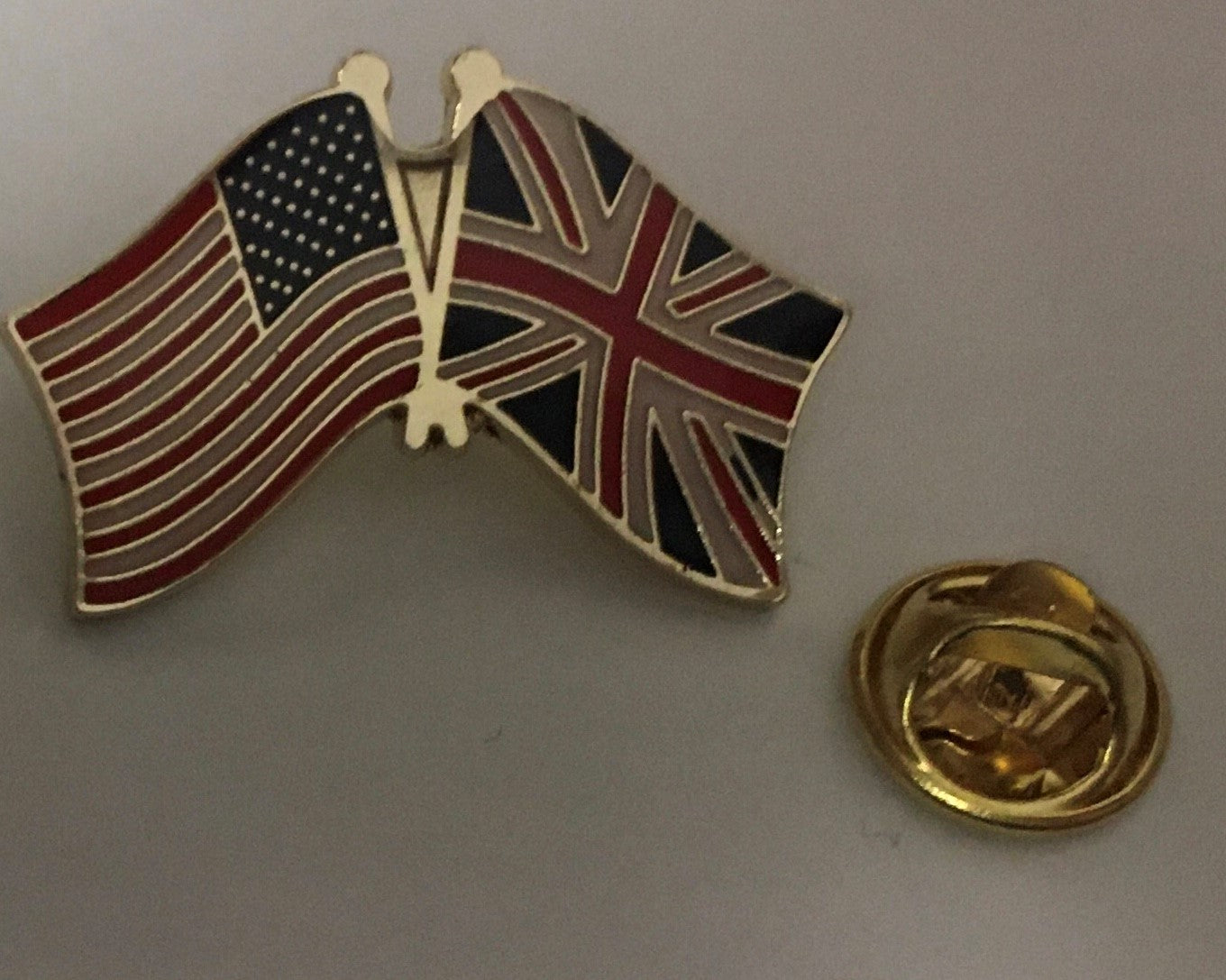 USA United Kingdom Friendship Flag Lapel Pin British American UK